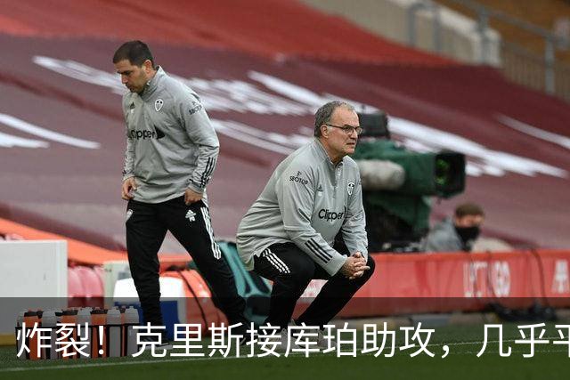 炸裂！克里斯接库珀助攻，几乎平框情况下单臂隔扣杨文学